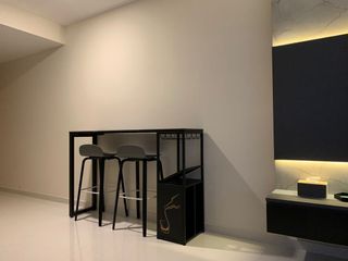 (Category: ) located in . Submitted by emilytan013 (Listing ID 1104468631, Image 1). Description: .