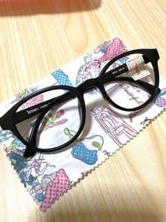 (Category: ) located in . Submitted by preloved_collections (Listing ID 1104362102, Image 1). Description: .