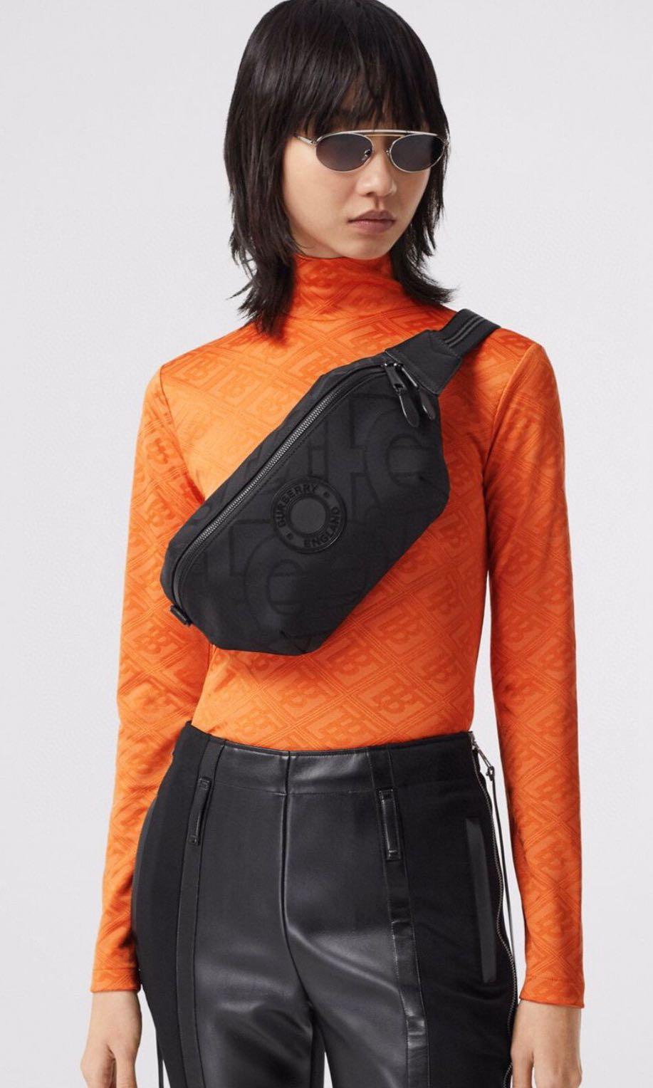 Burberry chest bag top