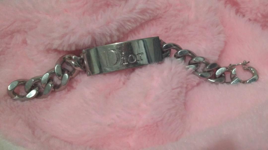 Christian Dior Lip Gloss Bracelet, Fesyen Wanita, Aksesoris di Carousell