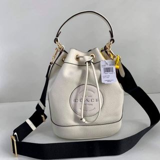 (Category: ) located in . Submitted by bagsboutiqueph (Listing ID 1104308148, Image 1). Description: .