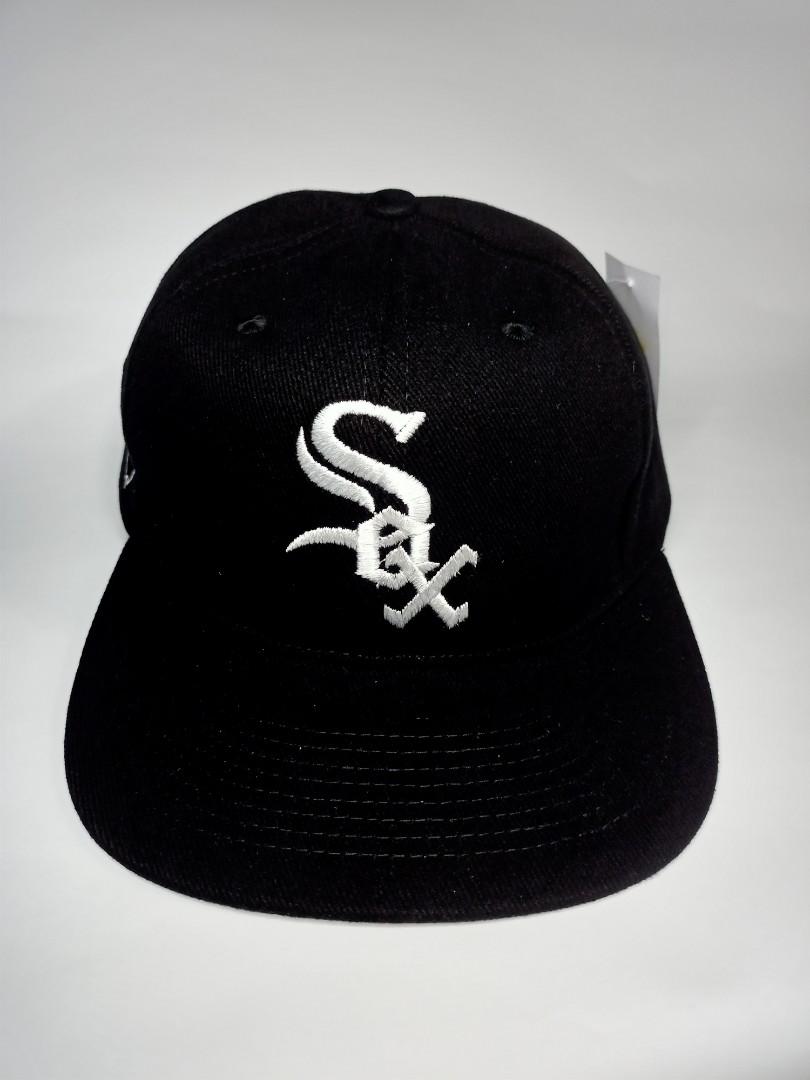 Vintage White Sox, Men's Fashion, Watches & Accessories, Caps & Hats on  Carousell