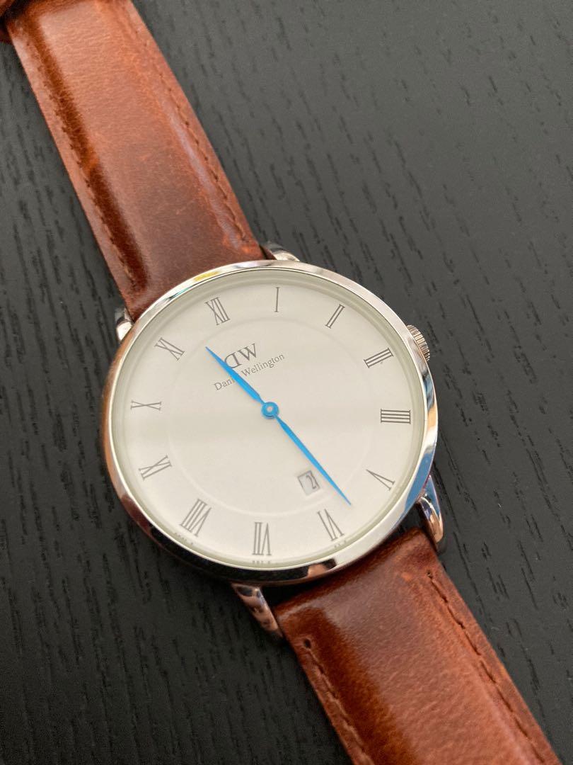 daniel wellington Men s Fashion Watches Accessories Watches on Carousell