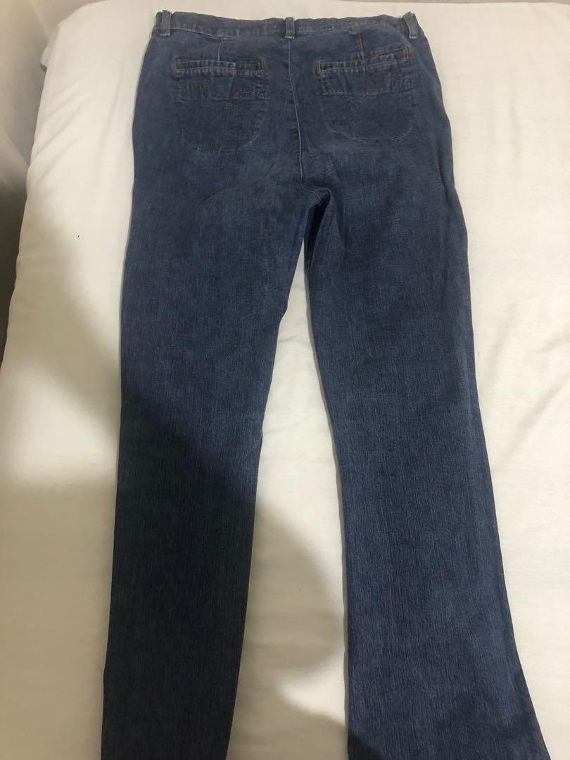 Denim pants (Category: Jeans) located in Manila. Submitted by nette1207 (Listing ID 1104346253, Image 3). Description: DKNY seldom used jeans .. size 26/27 came from USA . .