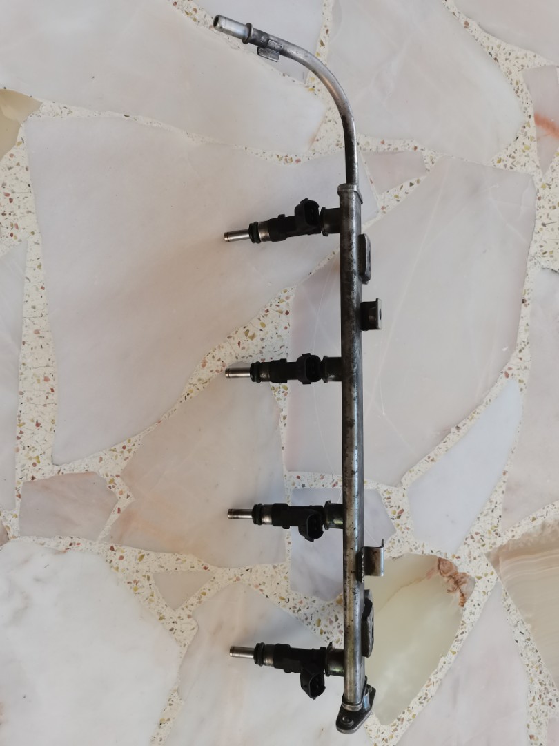 Evo X Fuel Rail with injector, Car Accessories, Accessories on Carousell