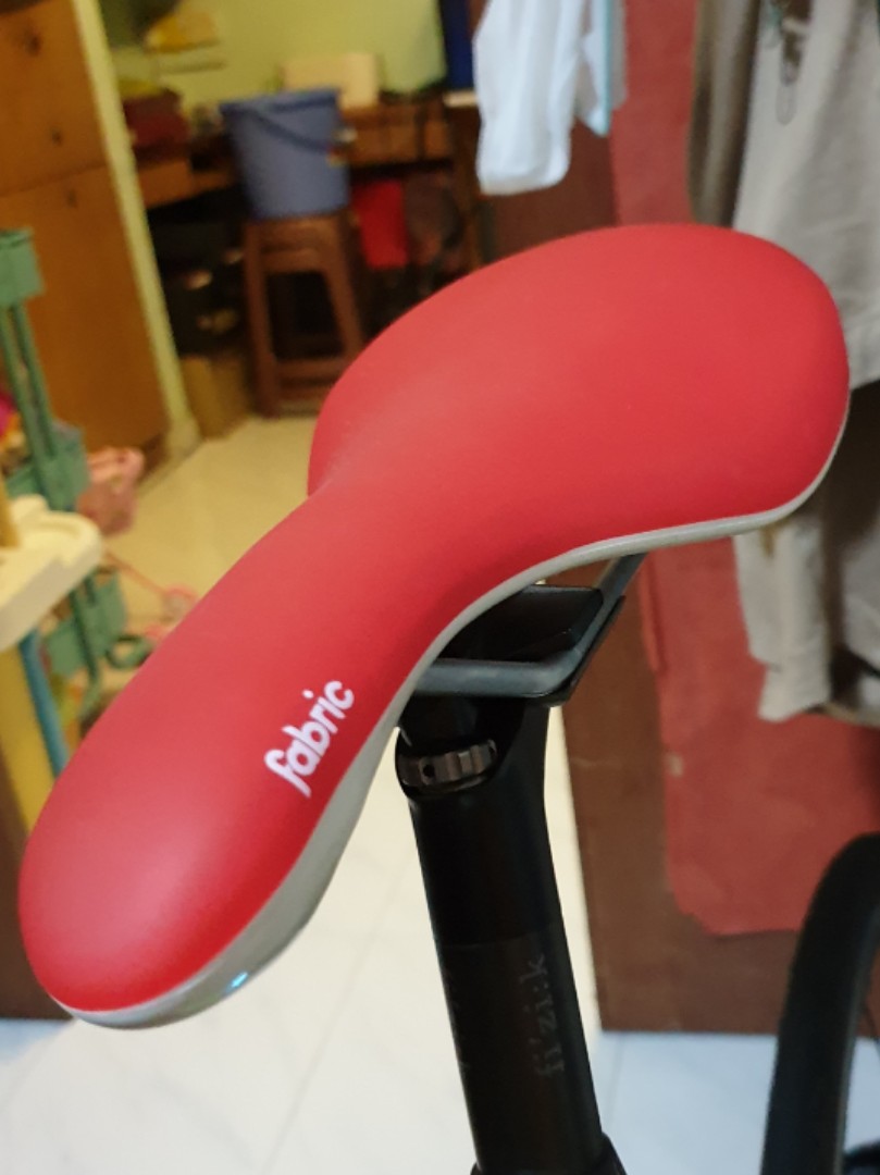 Fabric cell radius elite bike saddle top