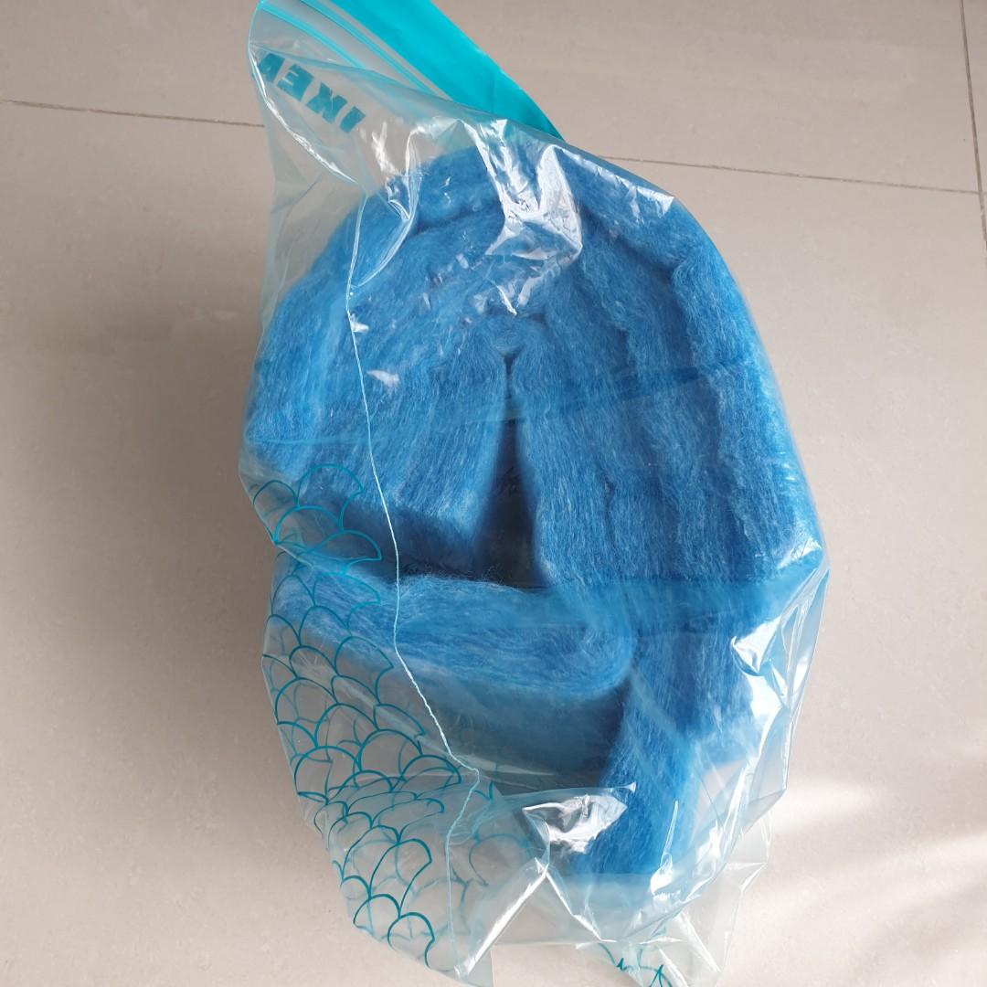 Filter wool (Category: Homes & Other Pet Accessories) located in Singapore. Submitted by shoeflower (Listing ID 1104394096, Image 1). Description: leftover filter wool unused..