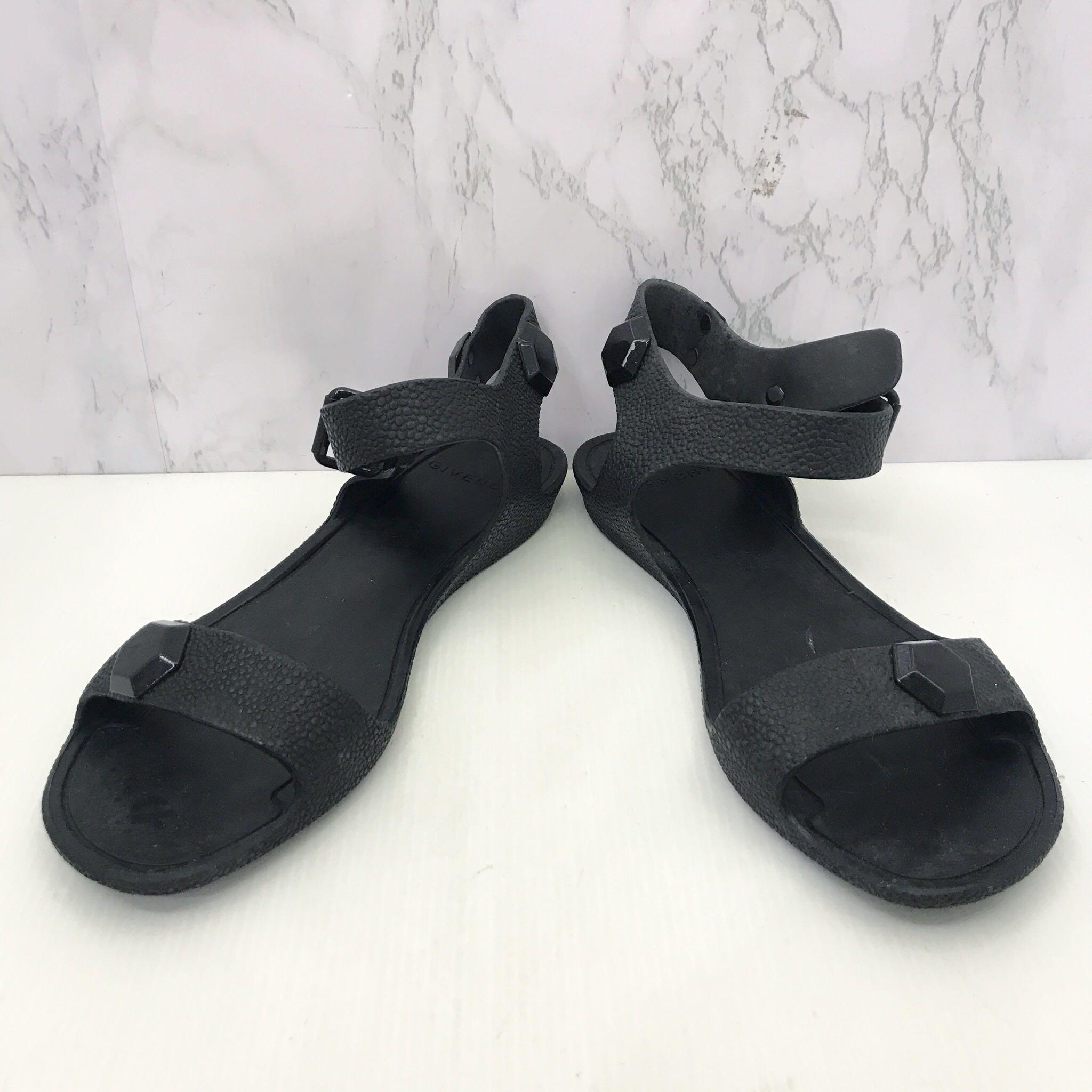 Givenchy on sale black sandals
