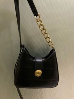 （分類：）位於 。 由 KFCzz 提交（商品編號 1104495327，圖片 1）。簡介： 。