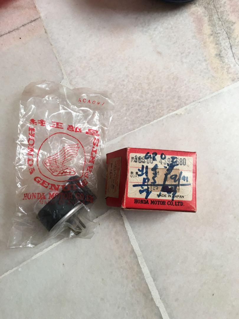 Honda C70,GBO & GBOJ original or OEM Japan signal condenser, Motorbikes