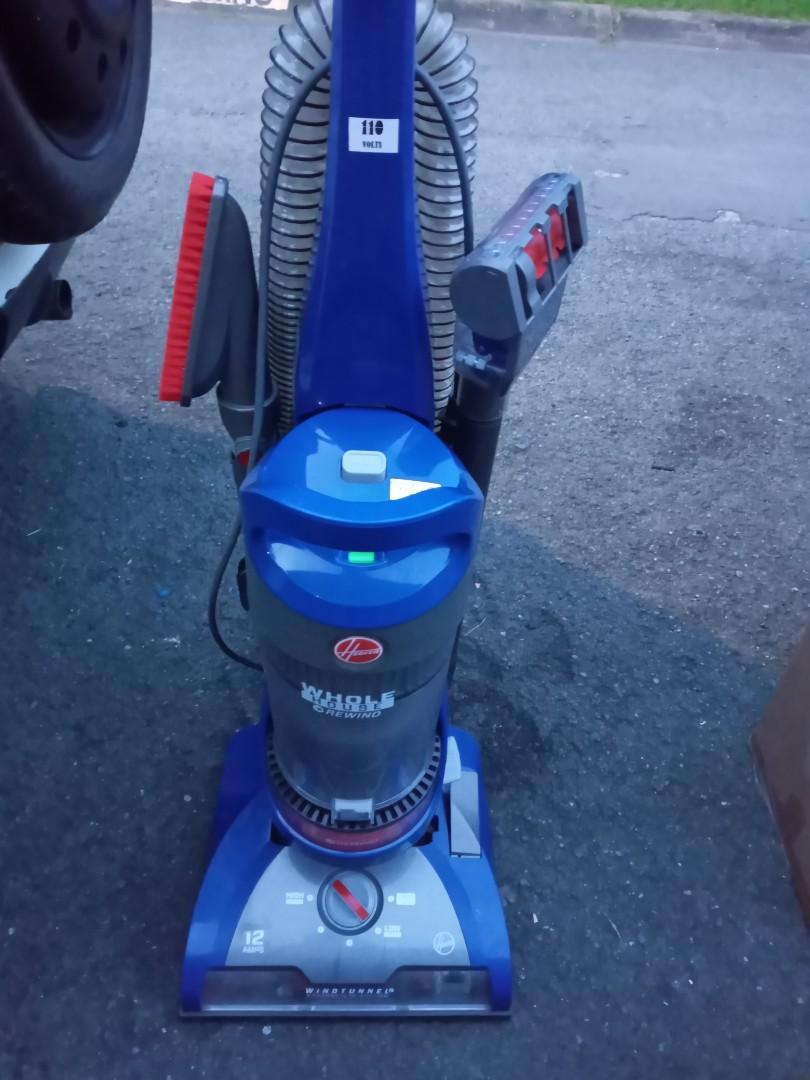 Hoover Windtunnel 2 Whole House Rewind Vacuum Cleaner Model UH71250