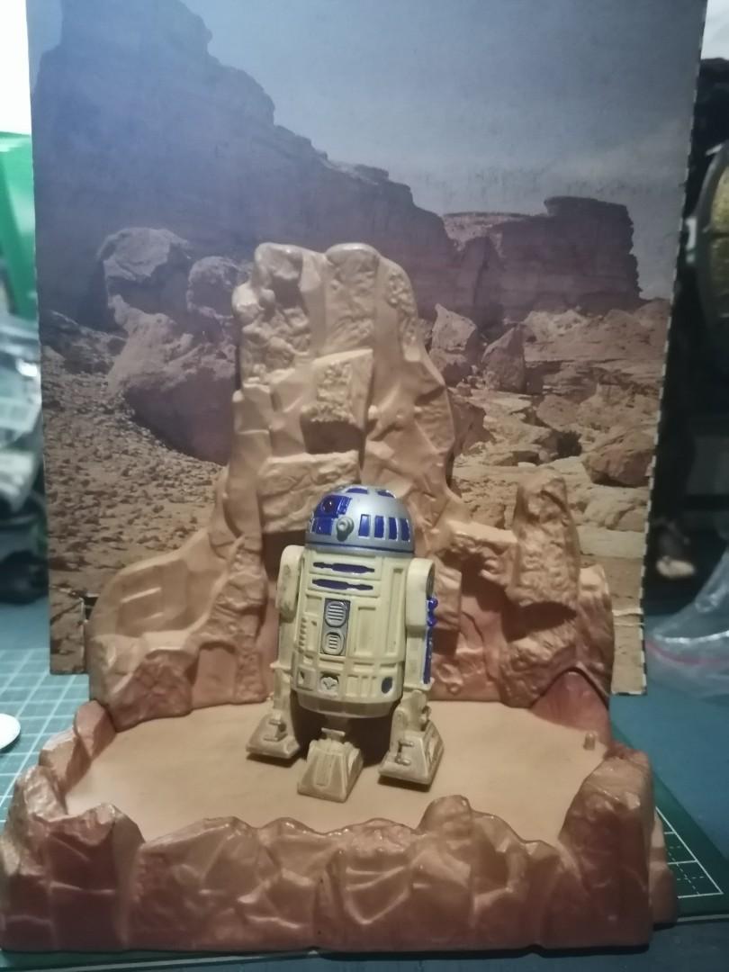 Kenner R2d2 with tatoine diorama (Category: Figurines & Statues) located in Makati City. Submitted by flash20 (Listing ID 1104323333, Image 1). Description: Weathered R2d2 kenner 4inches, With tatoine diorama with backdrop, magnetic movement. What u see what u get Pick up thru grab/lalamove.