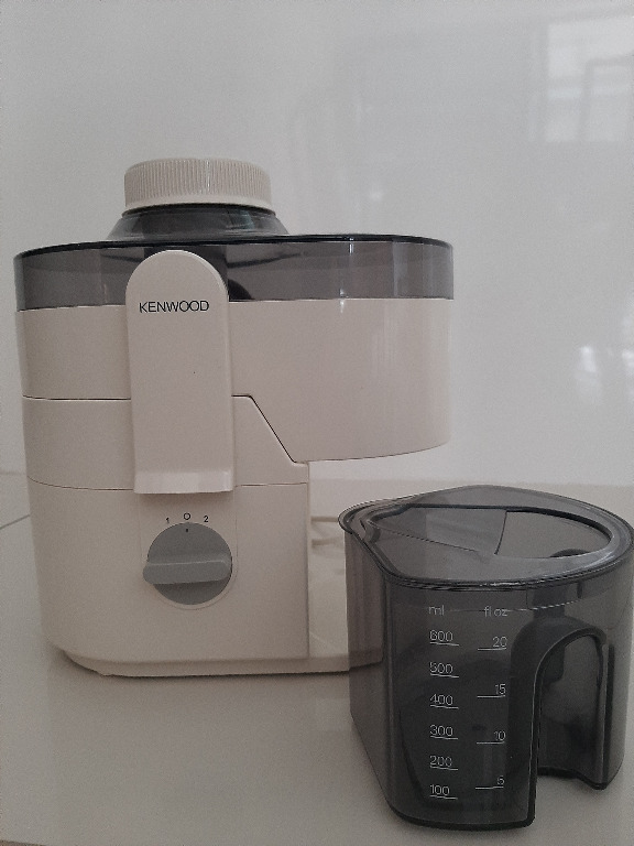 Kenwood Juicer JE500