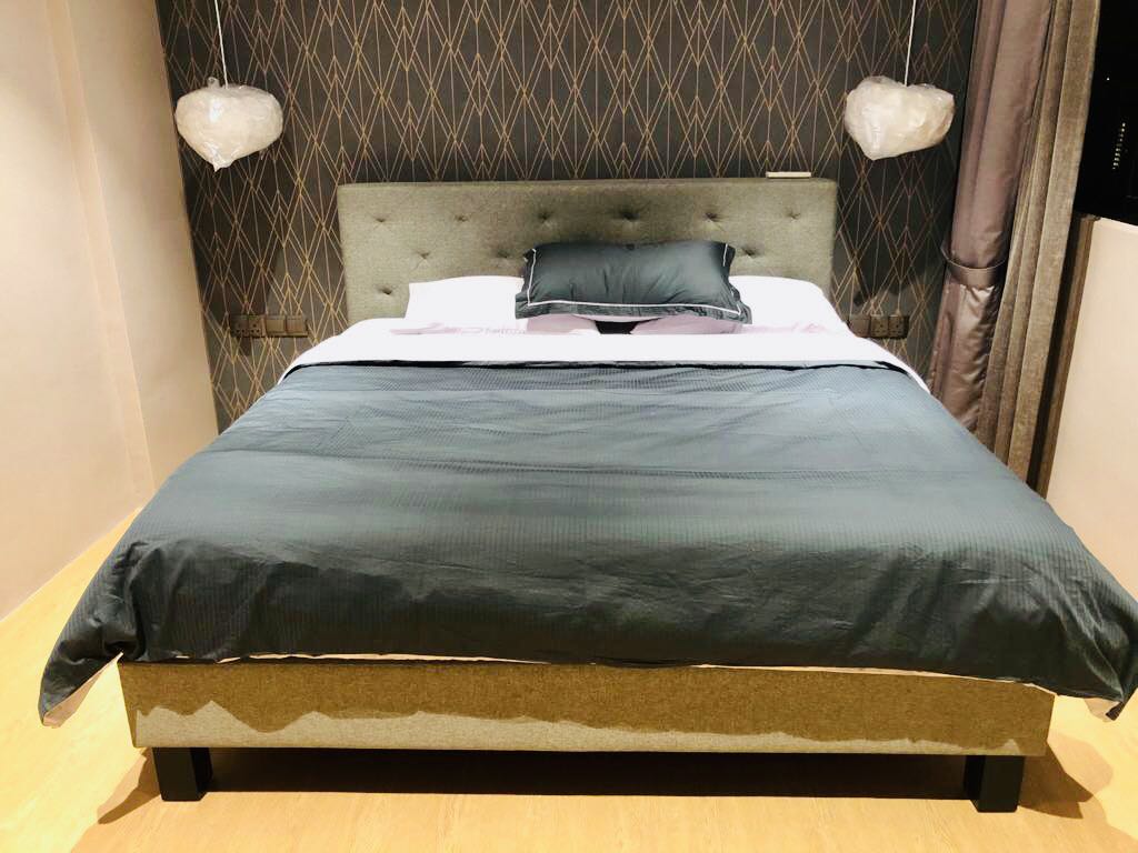 King Size Divan Bed Frame (Tempur Original), Furniture & Home Living