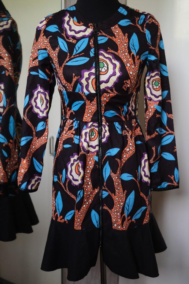 Louis Vuitton LV Resort 2015 Floral Satin Long Wrap Around Women's