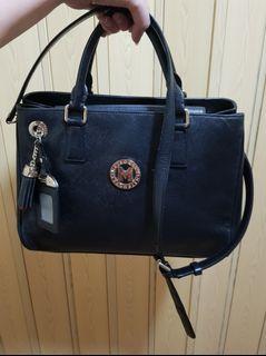 Metrocity Structured Black Tote