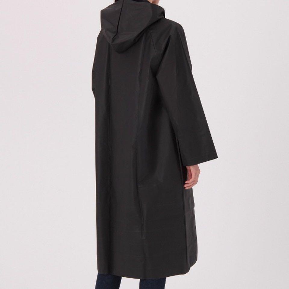 Muji raincoat hotsell