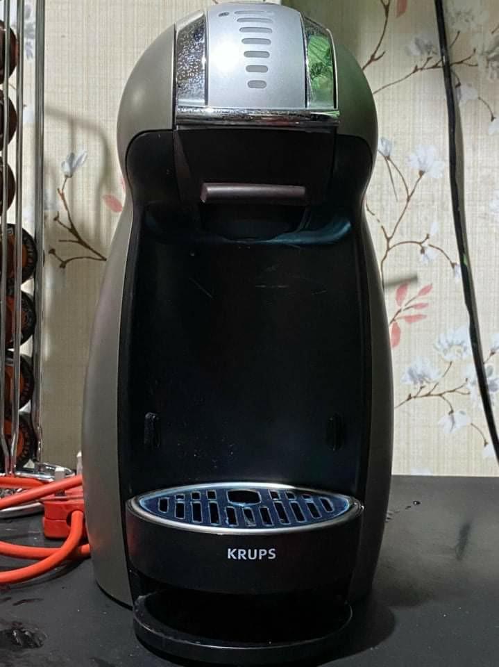 Nescafe Dolce gusto coffee Machine 
