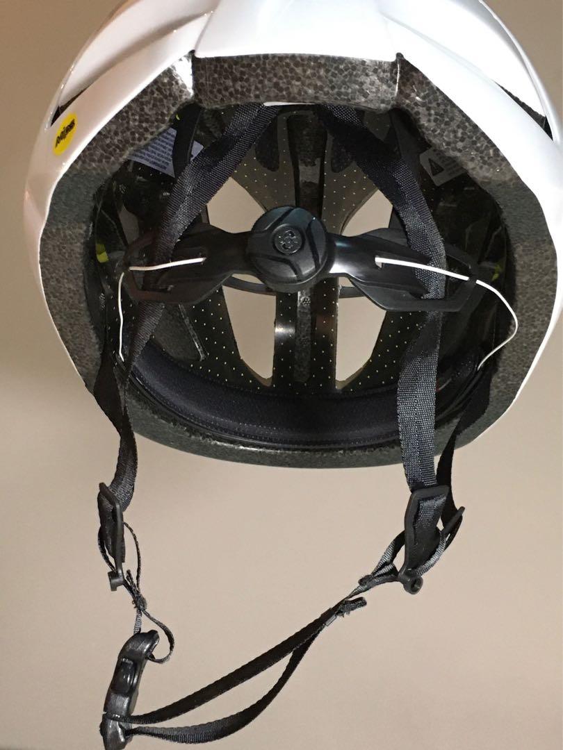 美國OAKLEY Aro5 /空力5代一級安全帽，瑞典mips 撞擊保護大腦系統，尺寸L. 照片瀏覽 7