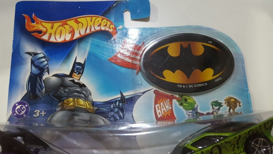 PRE-LOVED Hot Wheels DC's The Batman - Batman vs. The Riddler, Hobbies ...