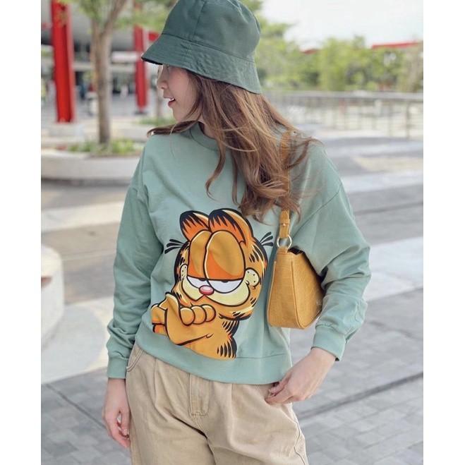 Pull Bear Garfield Green Cropped Sweater Sweatshirt