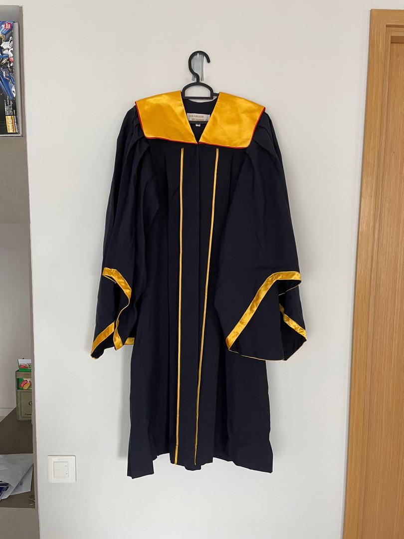 Singapore Poly Graduation Gown, Hobbies & Toys, Stationery & Craft,  Stationery & School Supplies on Carousell