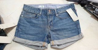 (Category: ) located in . Submitted by hazell7 (Listing ID 1104402257, Image 1). Description: .