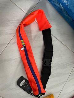 (Category: ) located in . Submitted by cheapcheapitems93 (Listing ID 1104379942, Image 1). Description: .