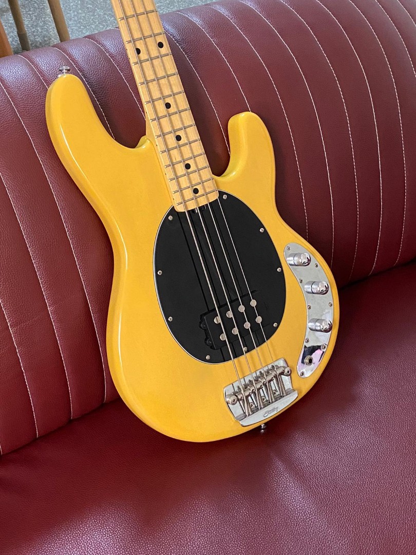 Sterling ray24 electric bass guitar