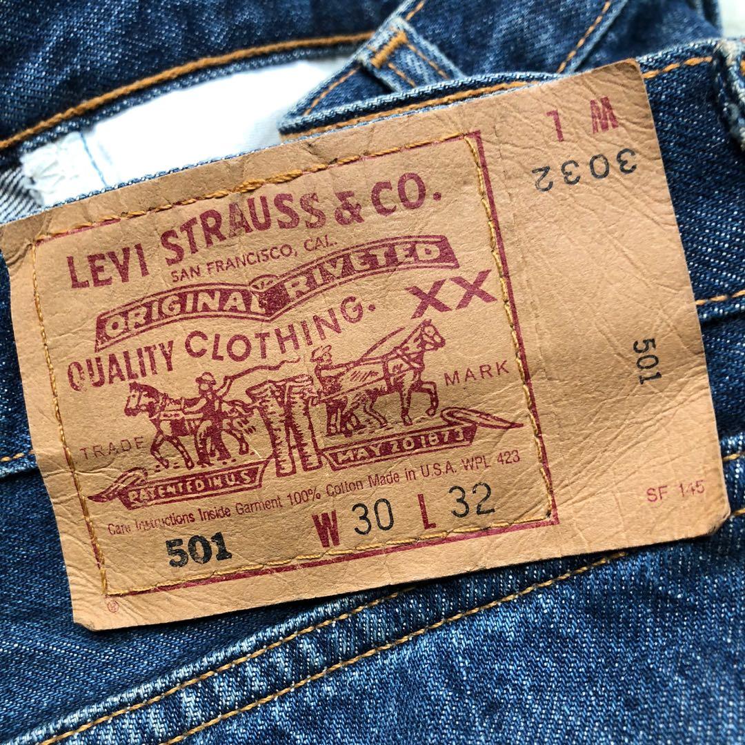 VINTAGE LEVIS 501 raw cut hem bottom
