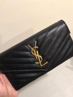 (Category: ) located in . Submitted by im_selling_stuff (Listing ID 1104410596, Image 1). Description: .