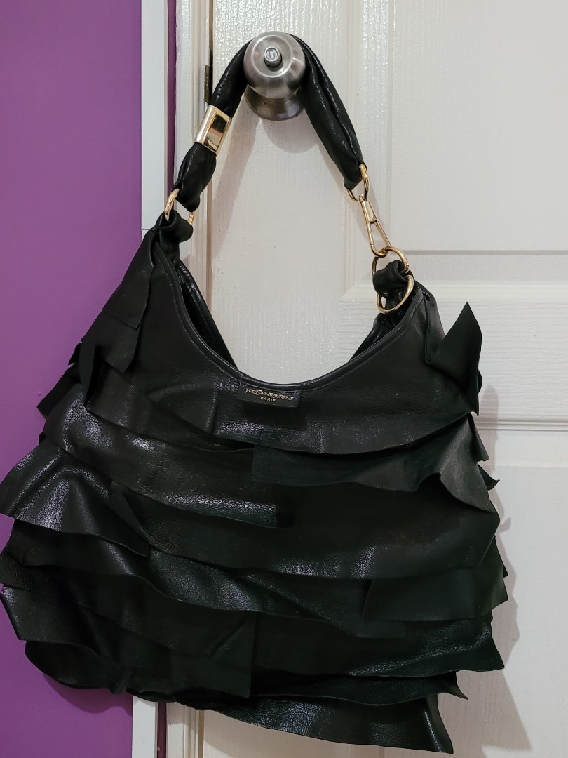 Saint Laurent Saint Tropez Leather Shoulder Bag (SHG-24813) – LuxeDH