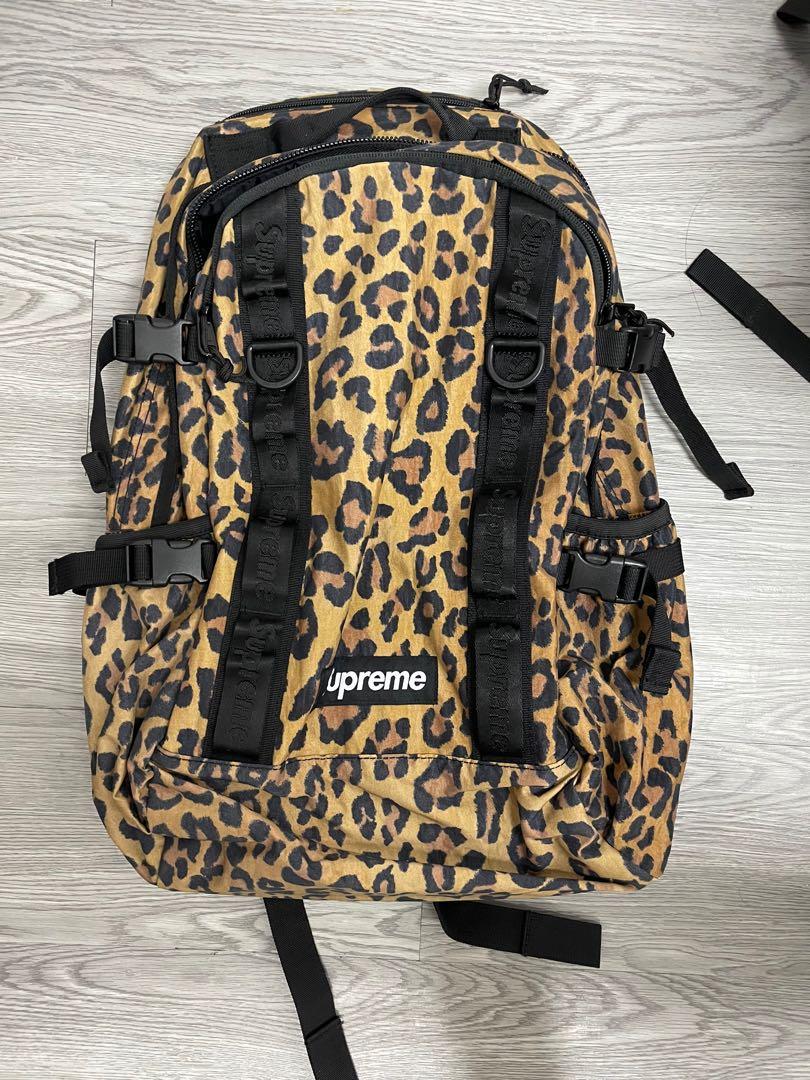 20FW Supreme Backpack 豹紋, 男裝, 袋, 腰袋、手提袋、小袋- Carousell