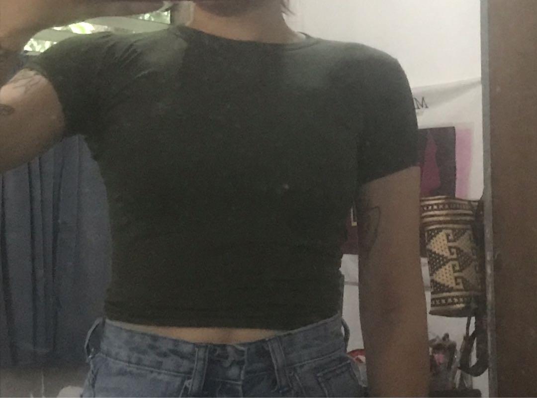 army green baby tee (Category: Shirts) located in Quezon City. Submitted by declutter_m0de (Listing ID 1106219607, Image 3). Description: used once! still good as new, no flaws!!! :) fits xs-s. .