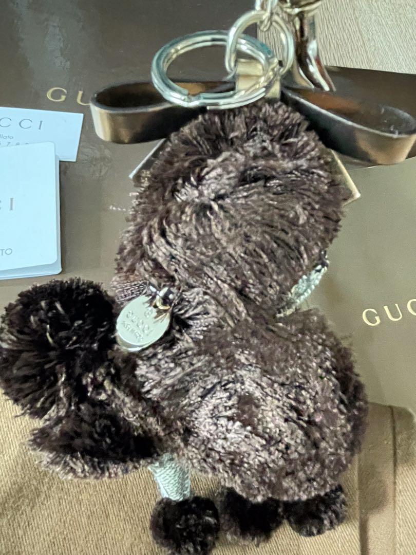 Gucci pom shop pom keychain