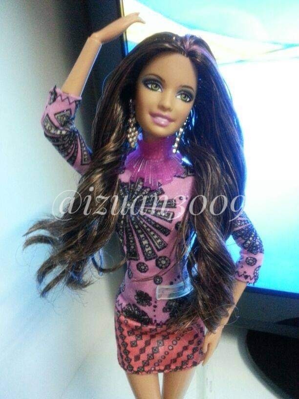 Barbie fashionistas sales sassy doll
