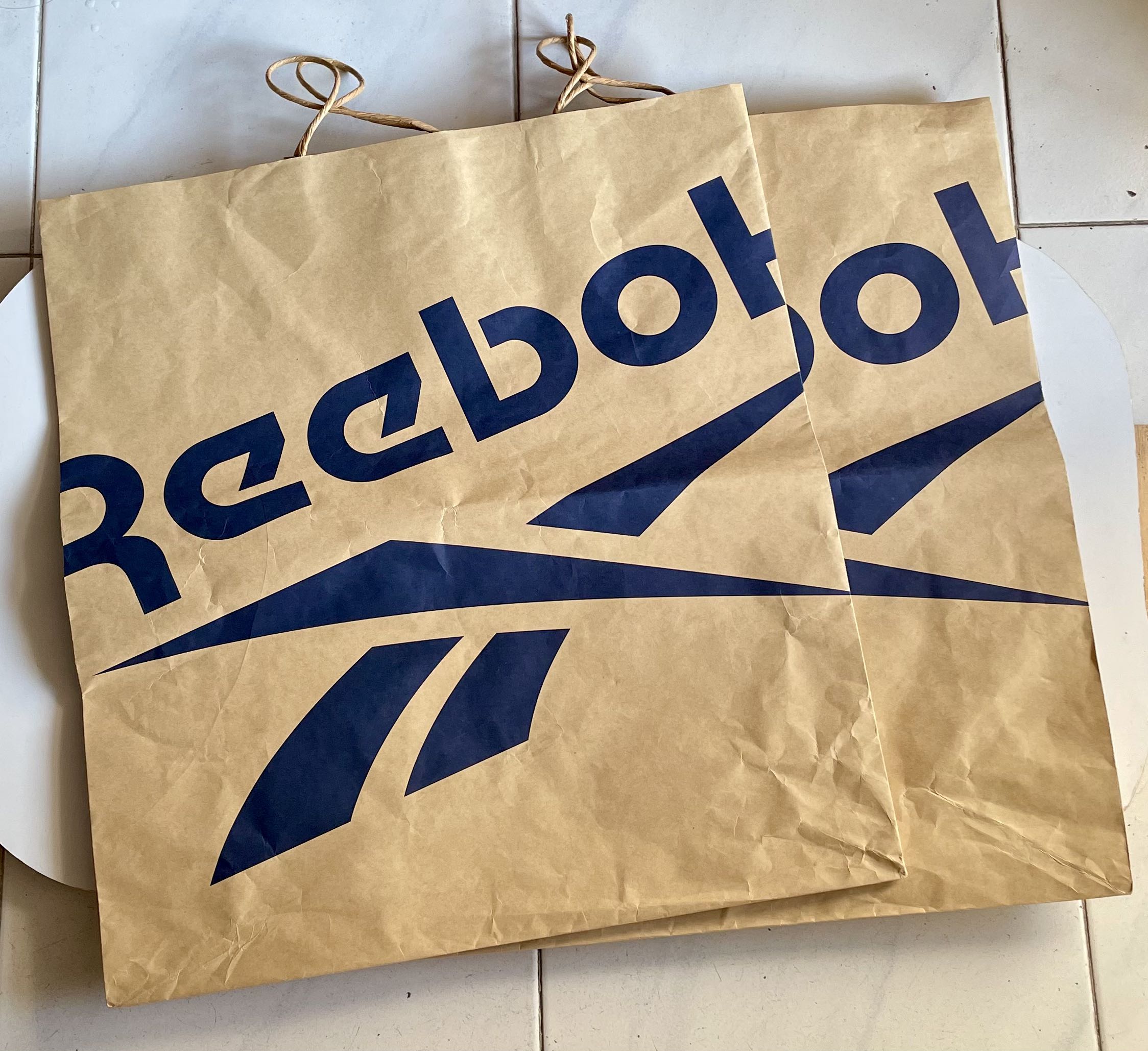 Papper Bag Reebok Reebok Big paper bag 49x45x16cm, Everything Else on Carousell