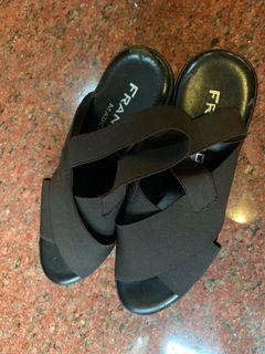 Black wedges