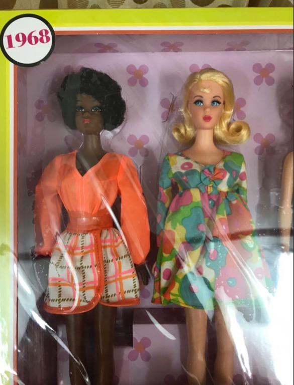 2018 Barbie MOD FRIENDS GIFT SET 1968 Reproduction with Christie
