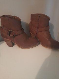 Brown heel boots