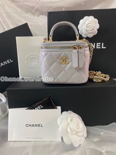 （分類：）位於 。 由 chanel.wardrobe 提交（商品編號 1106394956，圖片 1）。簡介： 。