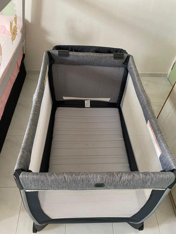 CHICCO Lullaby Dream Portable playard, Babies & Kids, Baby Nursery & Kids Furniture, Cots