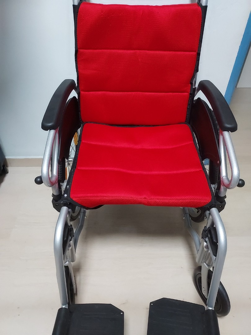 Foldable wheelchair, Health & Nutrition, Assistive & Rehabilatory Aids