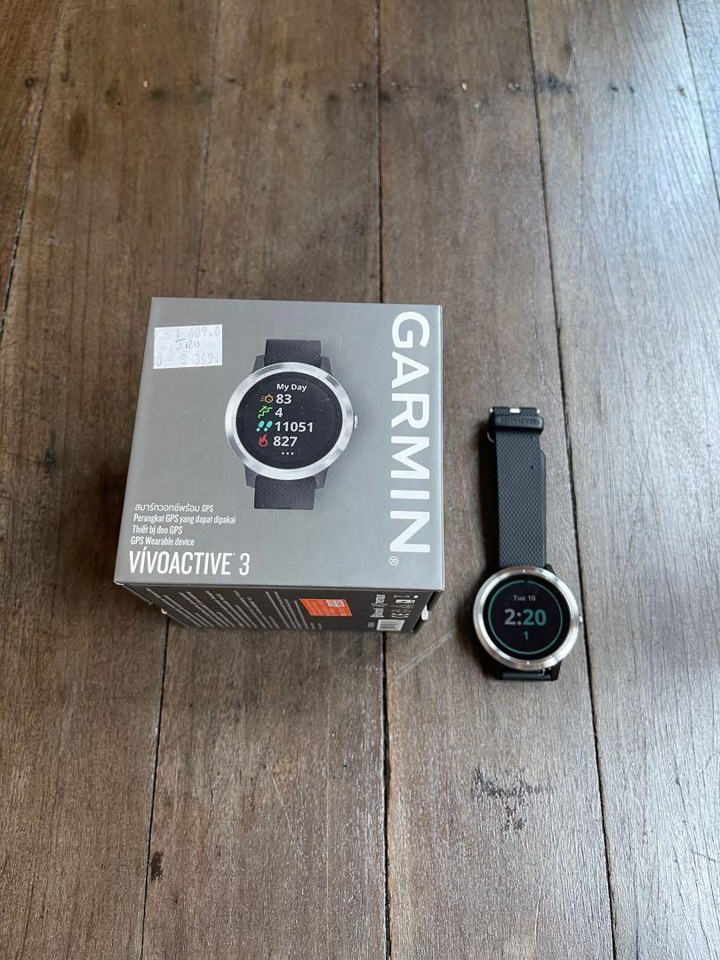 Garmin Vivoactive 3 with Box