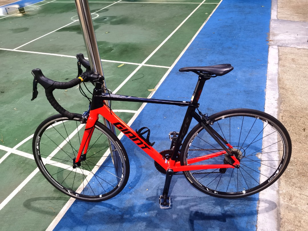 Giant TCR 6300 Road Bike Carbon Fork Bicycle. Sports Equipment