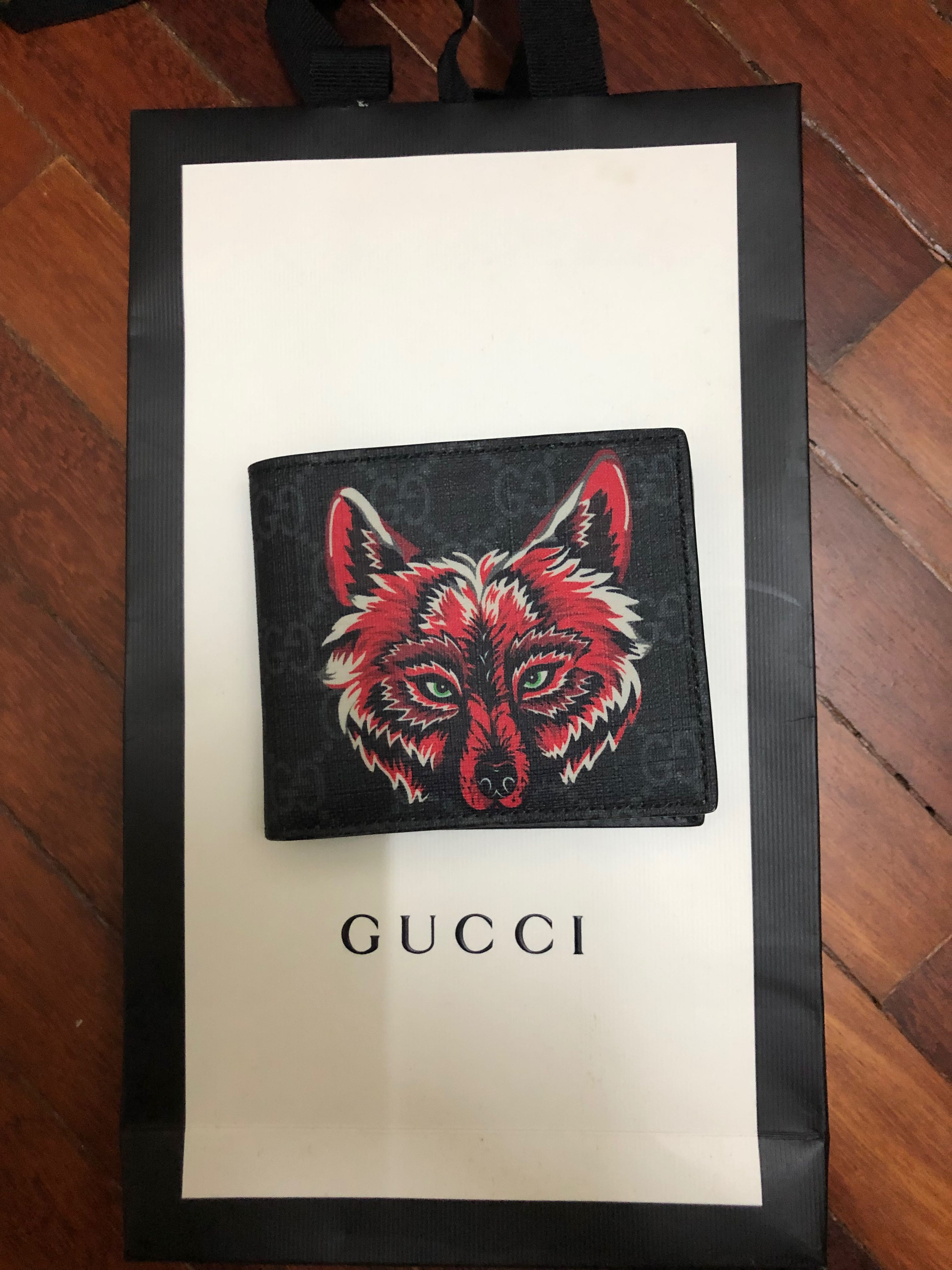 Gucci red wolf wallet clearance