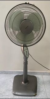 (Category: ) located in . Submitted by yihaooo (Listing ID 1106394494, Image 1). Description: .