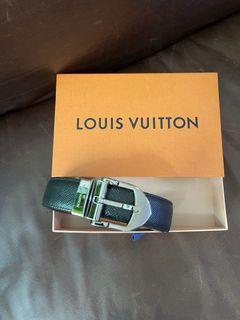 Louis Vuitton epi belt