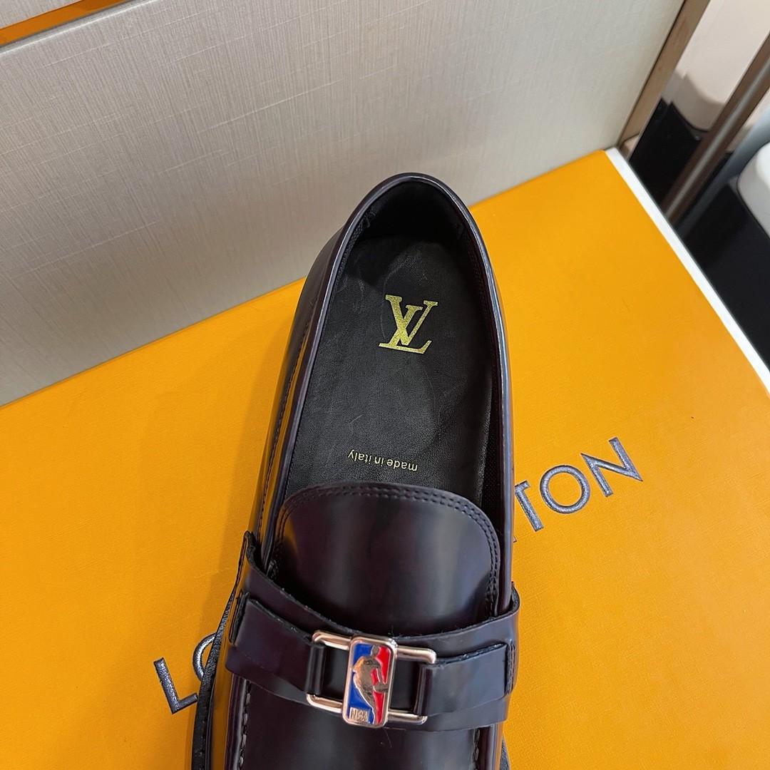 Louis Vuitton - MOCASSIN LV LOAFER LV X NBA