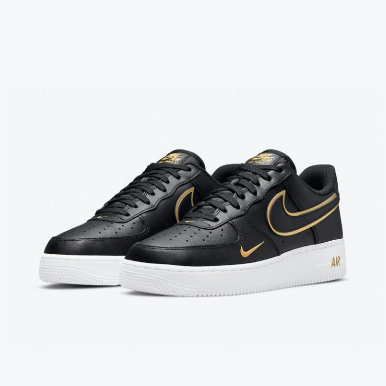 Black af1 deals with yellow swoosh